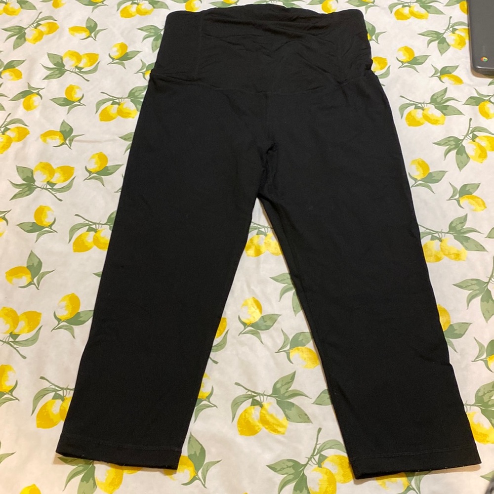BeMaternity Maternity workout capris Size Large